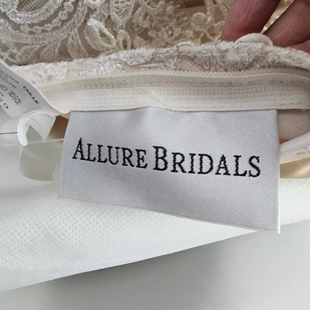 Allure Bridals 9407 Ivory Lace Mermaid Wedding Gown Size 1x-2x - Picture 10 of 11